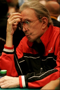 Ricordiamo Bob Stupak così, al tavolo da gioco