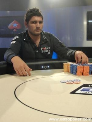 Luca Topazio durante l'heads up finale dell'IPT Nova Gorica