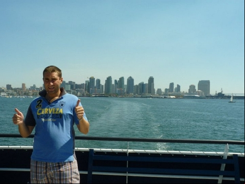 Lorenzo è un grande amante dei viaggi: qui è a San Diego, California